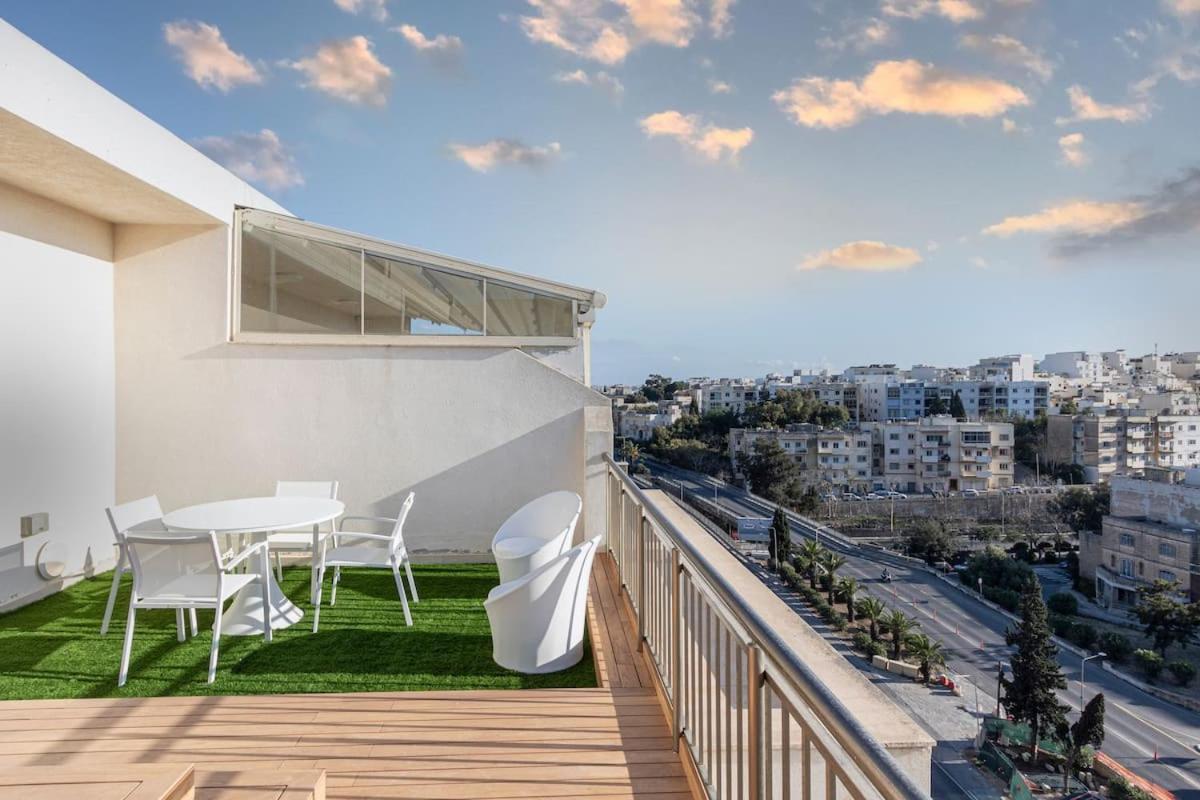 Apartment Warmth & Waves Penthouse